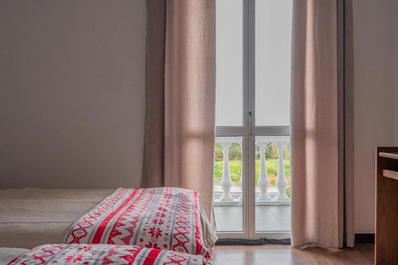Villa Familia Dehoux Camacha  Ngoại thất bức ảnh