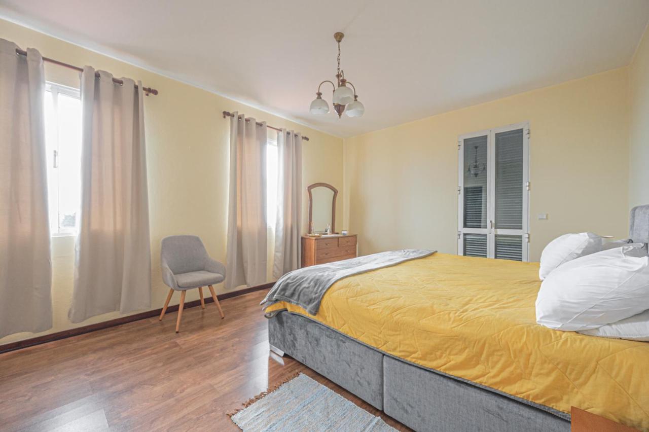 Villa Familia Dehoux Camacha  Ngoại thất bức ảnh