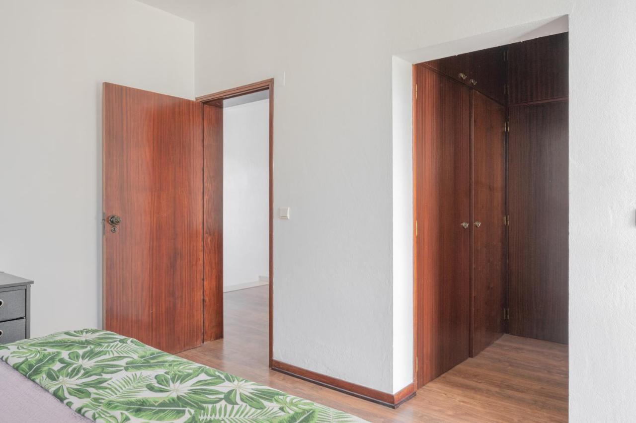 Villa Familia Dehoux Camacha  Ngoại thất bức ảnh